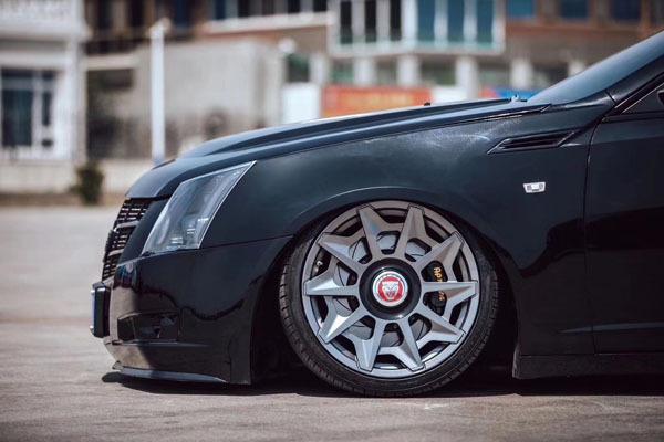 Cadillac CTS AirRide (2).jpg